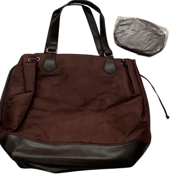 Brand new set of bag and wallet exclusively made for Bloomingdales. Brown - Picture 1 of 9